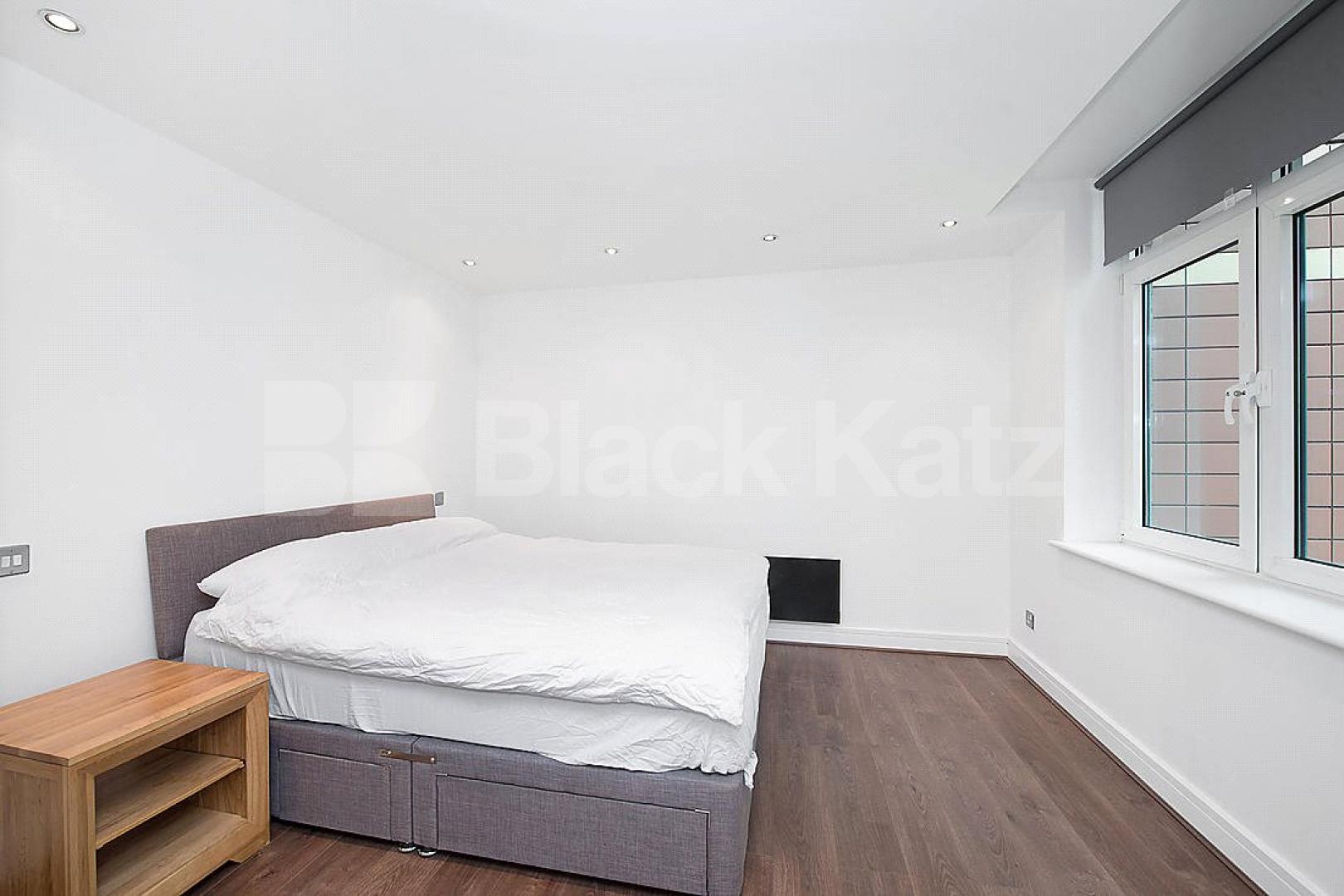 			NEW INSTRUCTION , 2 Bedroom, 1 bath, 1 reception Apartment			 Albert Embankment, Waterloo / Westminster 